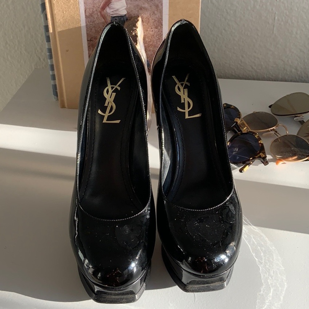 YSL Yves Saint Laurent Black Patent Pumps 38.5